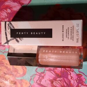 Fenty Beauty Gloss Bomb Universal Lip Luminizer "SWEET MOUTH 04"